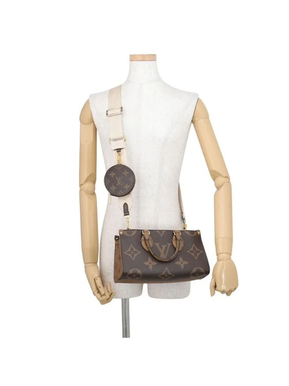 Louis Vuitton Monogram Reverse Giant On The Go East West 2-Way Tote Bag